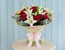Букет цветов из:  Лилии и Розы в Быково Московской области