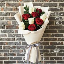 Букет цветов из:  Розы в Быково Московской области