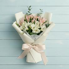 Букет цветов из:  Альстромерии в Быково Московской области
