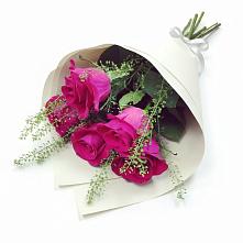 Букет цветов из:  Розы в Быково Московской области