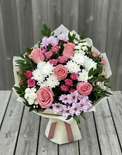 Букет цветов из:  Альстромерии, Гвоздики, Розы и Хризантемы в Быково Московской области