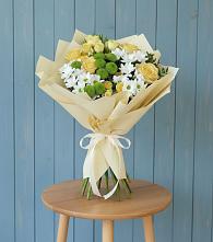 Букет цветов из:  Хризантемы и Розы в Быково Московской области