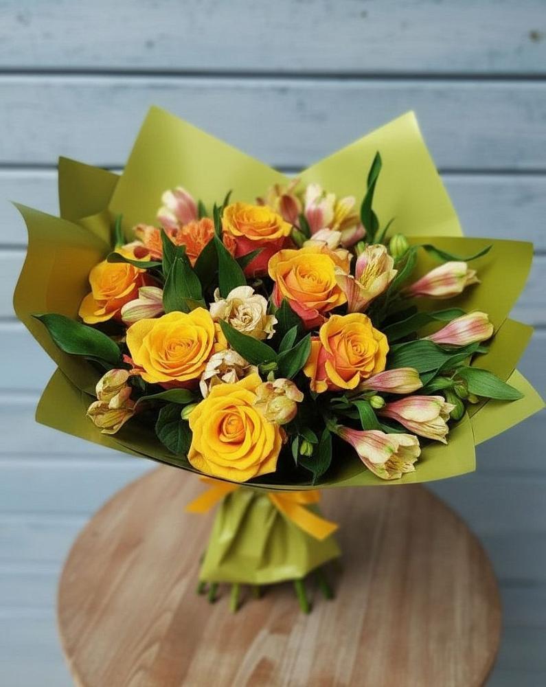 Букет цветов из: Альстромерии и Розы в Быково Московской области