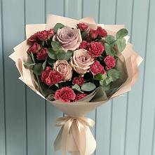 Букет цветов из:  Гвоздики и Розы в Быково Московской области