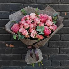Букет цветов из:  Розы в Быково Московской области